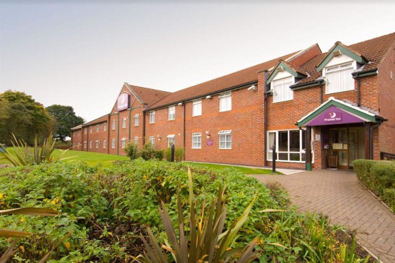 Premier Inn 朗科恩 外观 照片