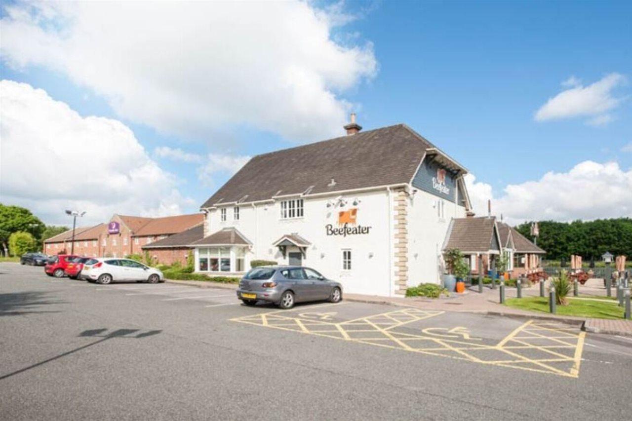Premier Inn 朗科恩 外观 照片