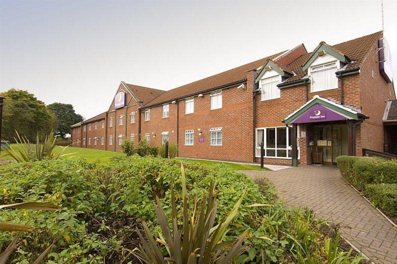 Premier Inn 朗科恩 外观 照片