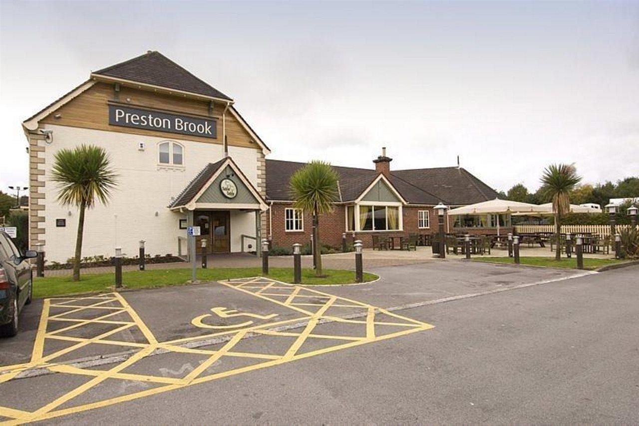 Premier Inn 朗科恩 外观 照片