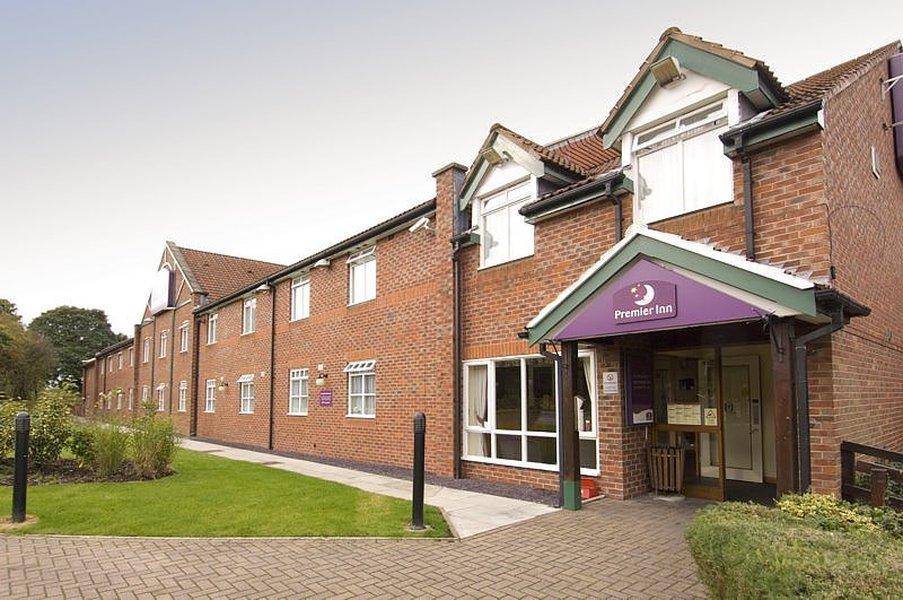 Premier Inn 朗科恩 外观 照片